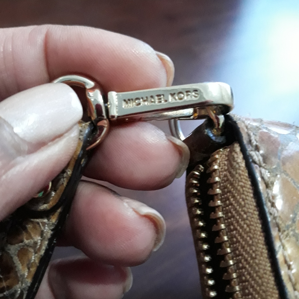 Wristlet - Picture 3 of 4